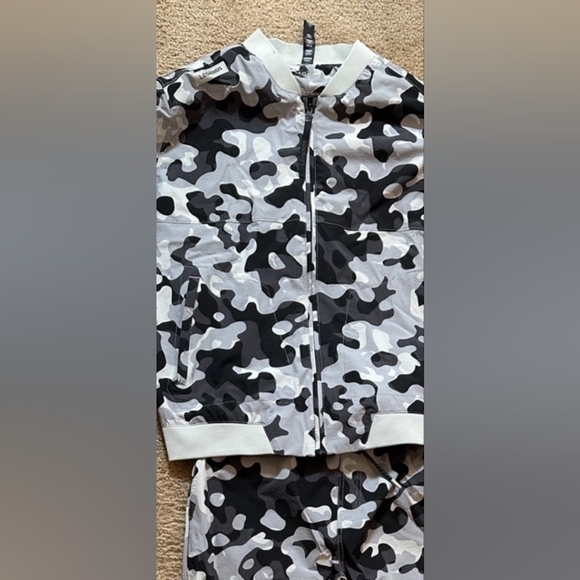 Legends Men's Gray Camo Track Suit [FINAL MARKDOWN] - Picture 6 of 7